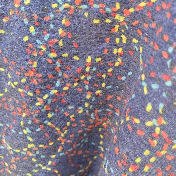 NWT LuLaRoe confetti print Perfect-T top - Picture 6 of 7